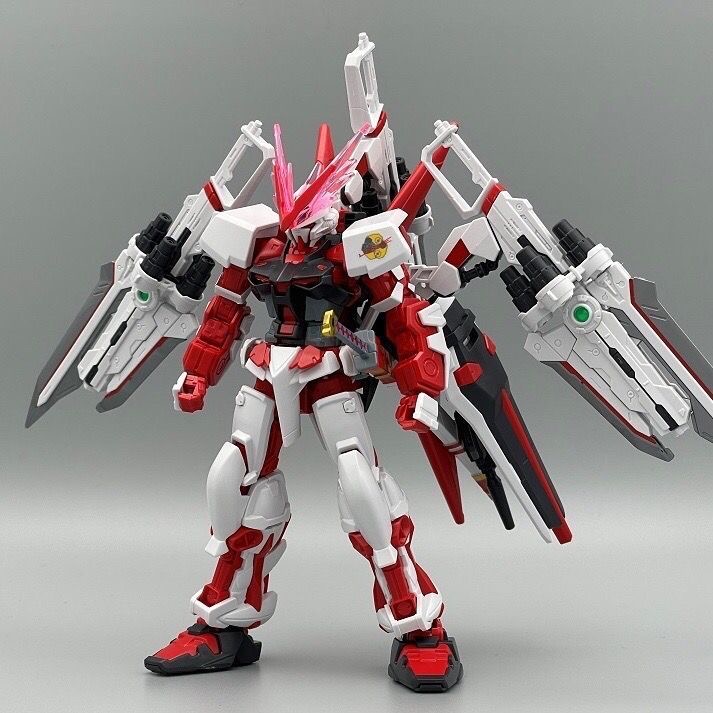 Model Kit Mecha - Astray Red Frame Gundam Bausatz, Rot-Weißer